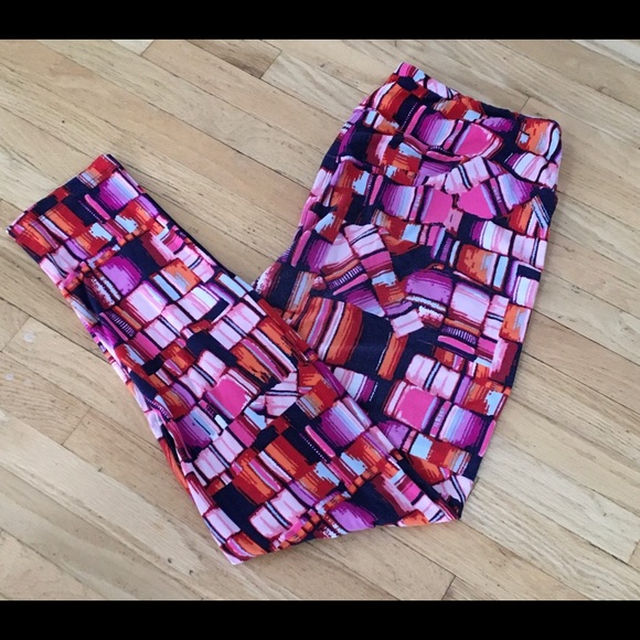 LuLaRoe TC stain glass leggings